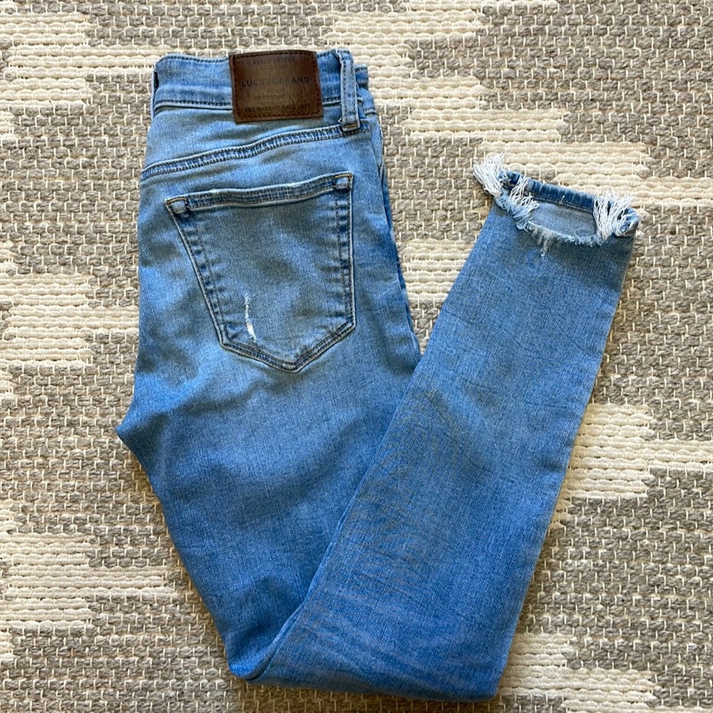 Light wash jeans